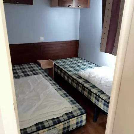 Stacaravan Familytime Nr 2014 6p Nieuwe Plaats Rechtstreeks Pad Zwembad Διαμέρισμα Bredene