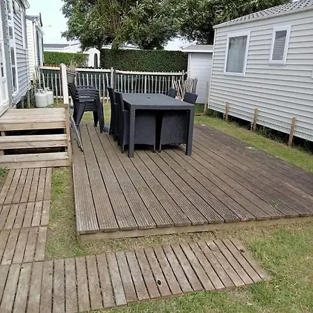 Stacaravan Familytime Nr 2014 6p Nieuwe Plaats Rechtstreeks Pad Zwembad Διαμέρισμα Bredene